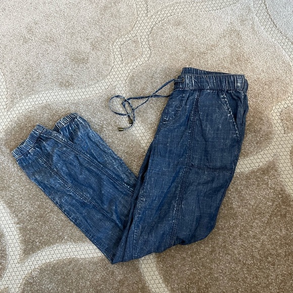 Chambray jogger style pants - Picture 2 of 3